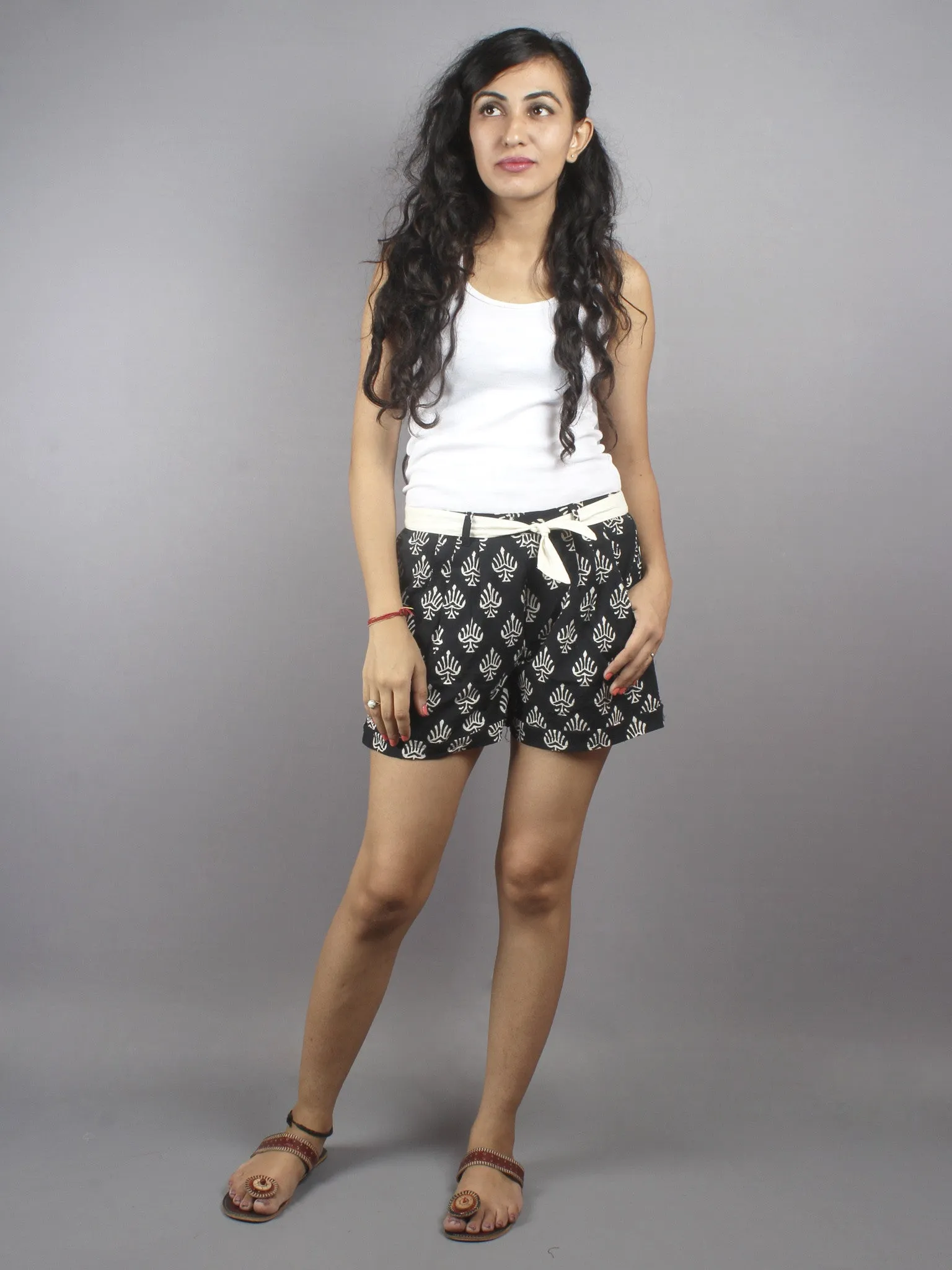 Black Hand Block Printed Shorts With Belt -S5296033