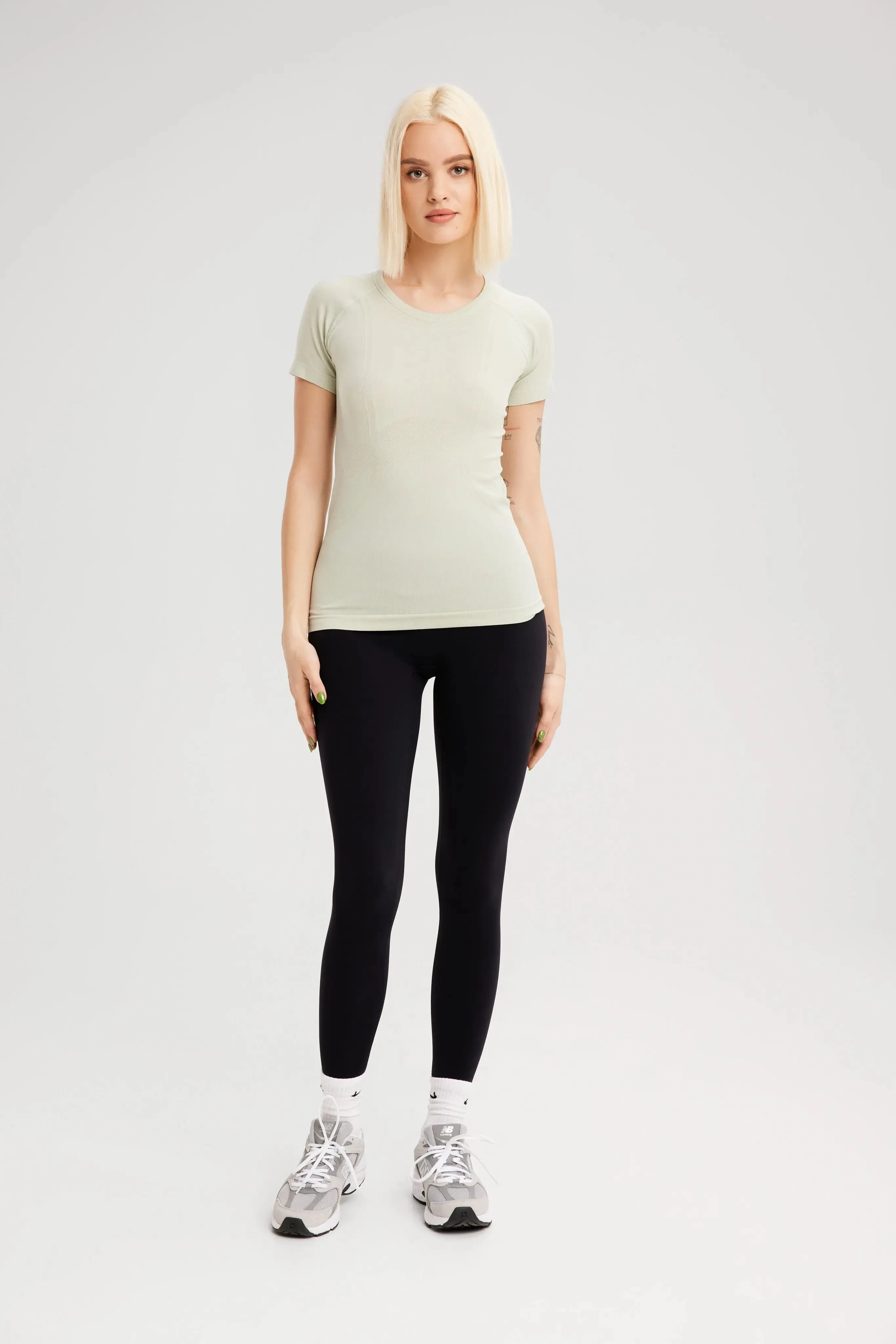 EKJ Women's Active Stretch T-Shirt - Pale Olive