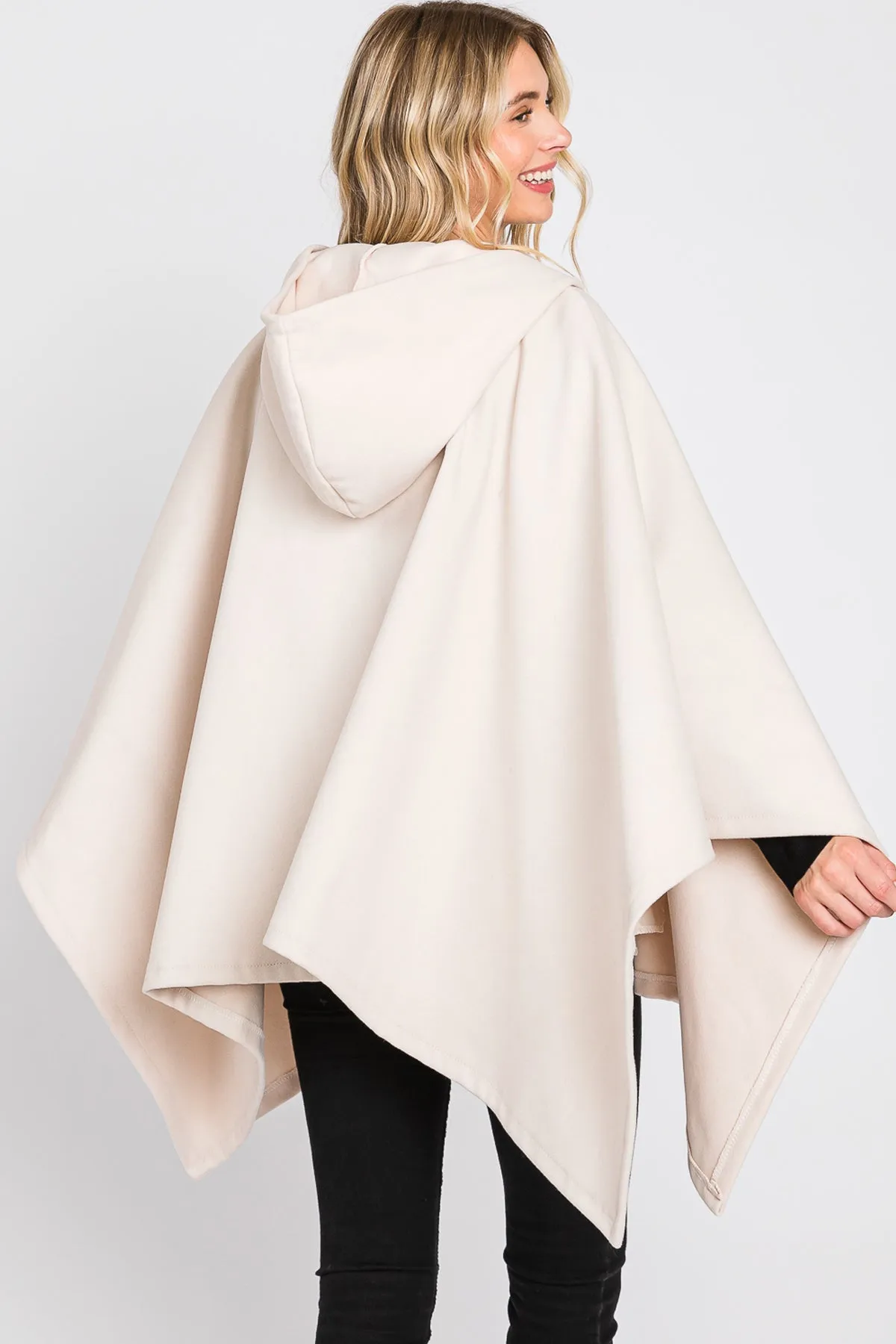 HOODED SOLID RUANA