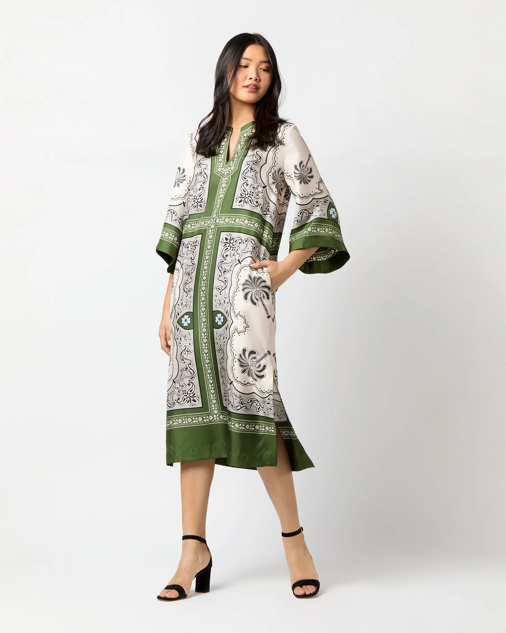 The Kaftan in Mirage Placée Silk Twill