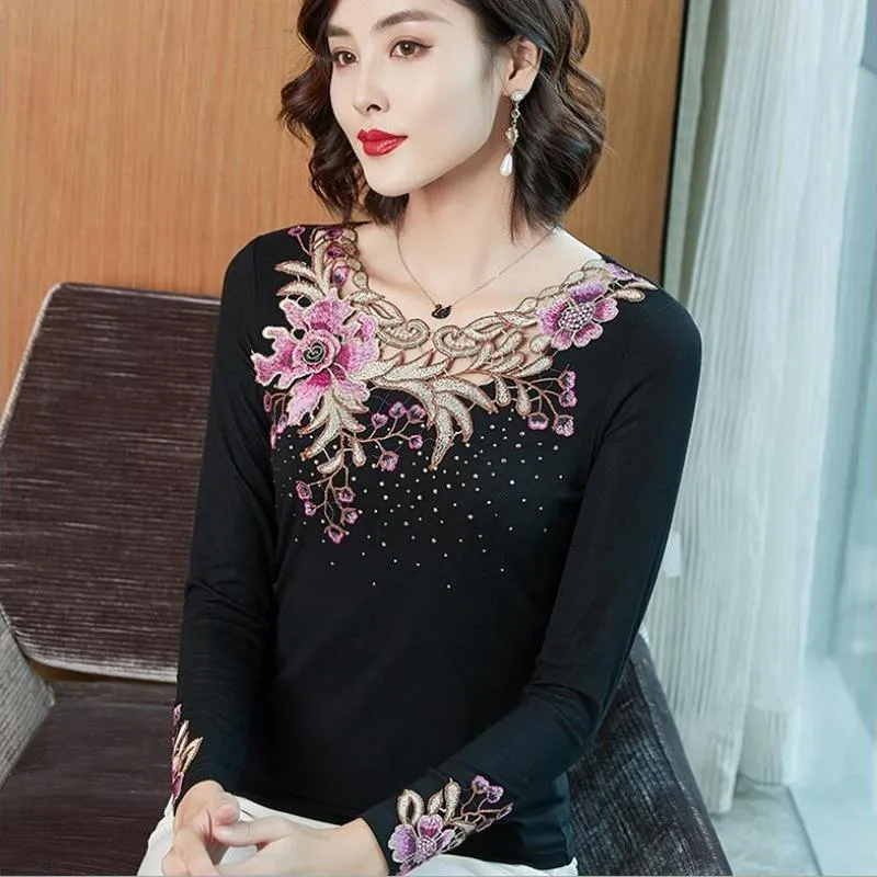 Woman Floral Embroidered Long Sleeve Blouse